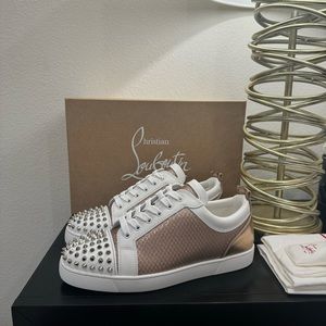 Christian Louboutin Varsijunior Spikes Duo Louis White/Roca 45